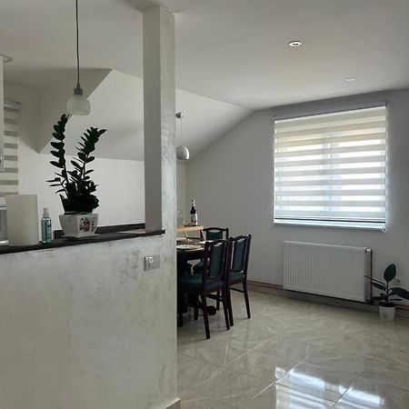 Apartman Diamond Lux Surčin Extérieur photo