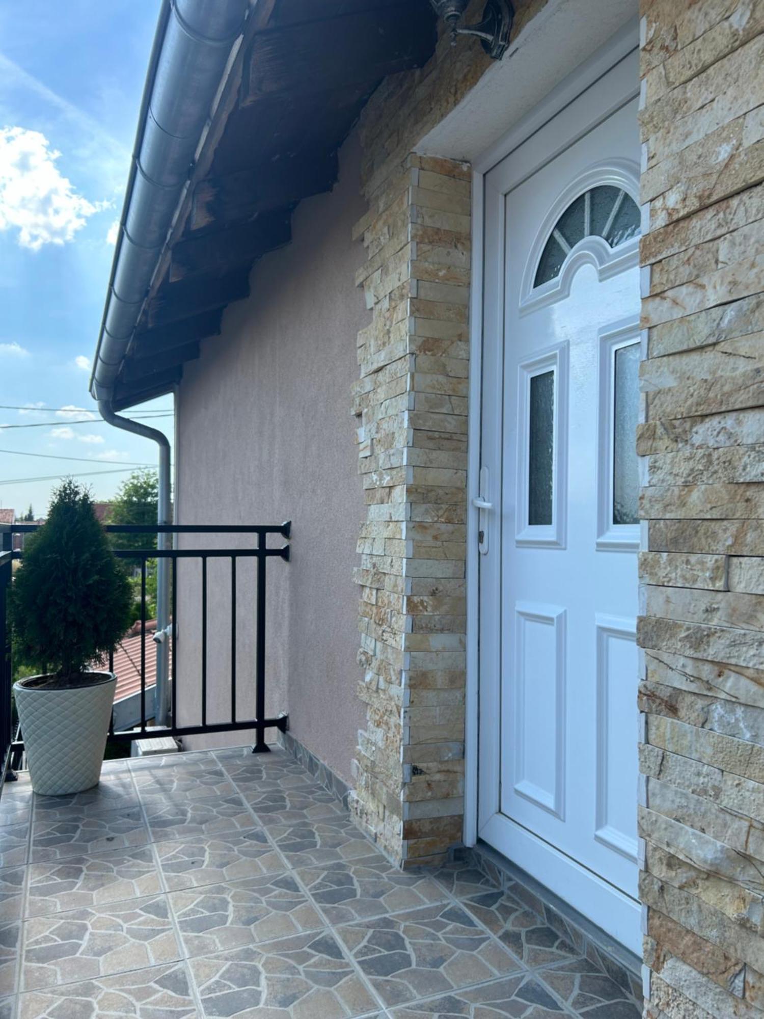Apartman Diamond Lux Surčin Extérieur photo